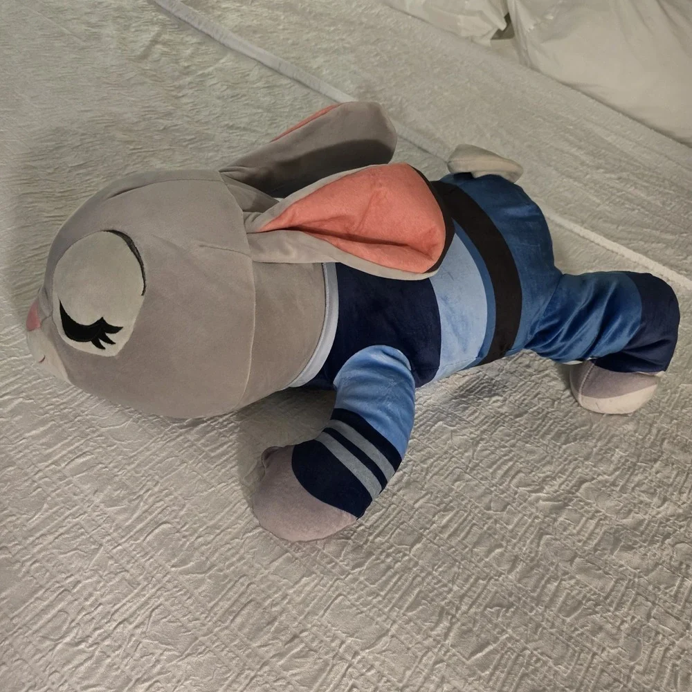 Disney store cuddleez